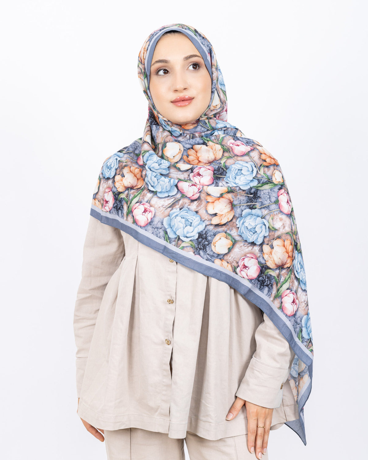 Soft Bambu Kraş Şal D036 Gri, rose desenli, 75 × 185 cm şal – görsel 1