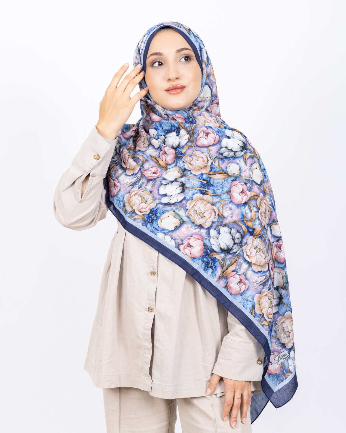 Soft Bambu Kraş Şal D036 Lacivert, rose desenli, 75 × 185 cm şal – görsel 3