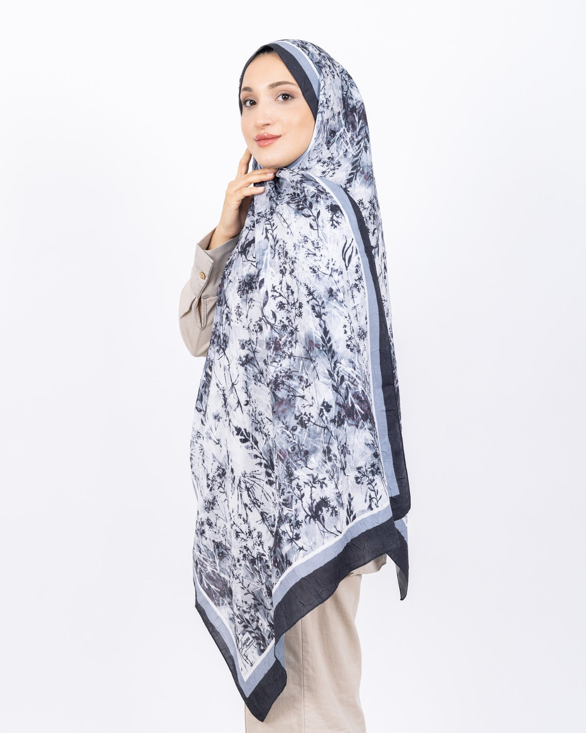 Soft Bambu Kraş Şal D037 Siyah-Gri, 75 × 185 cm şal – görsel 3