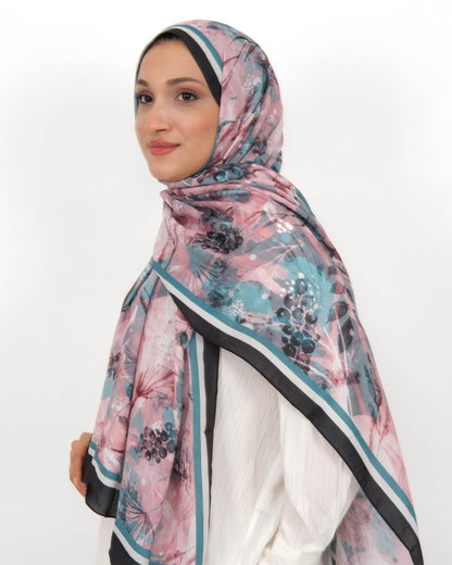 Soft Bambu Kraş Şal D050 Siyah-Beyaz, çiçekli desenli, 75 × 185 cm şal – görsel 3