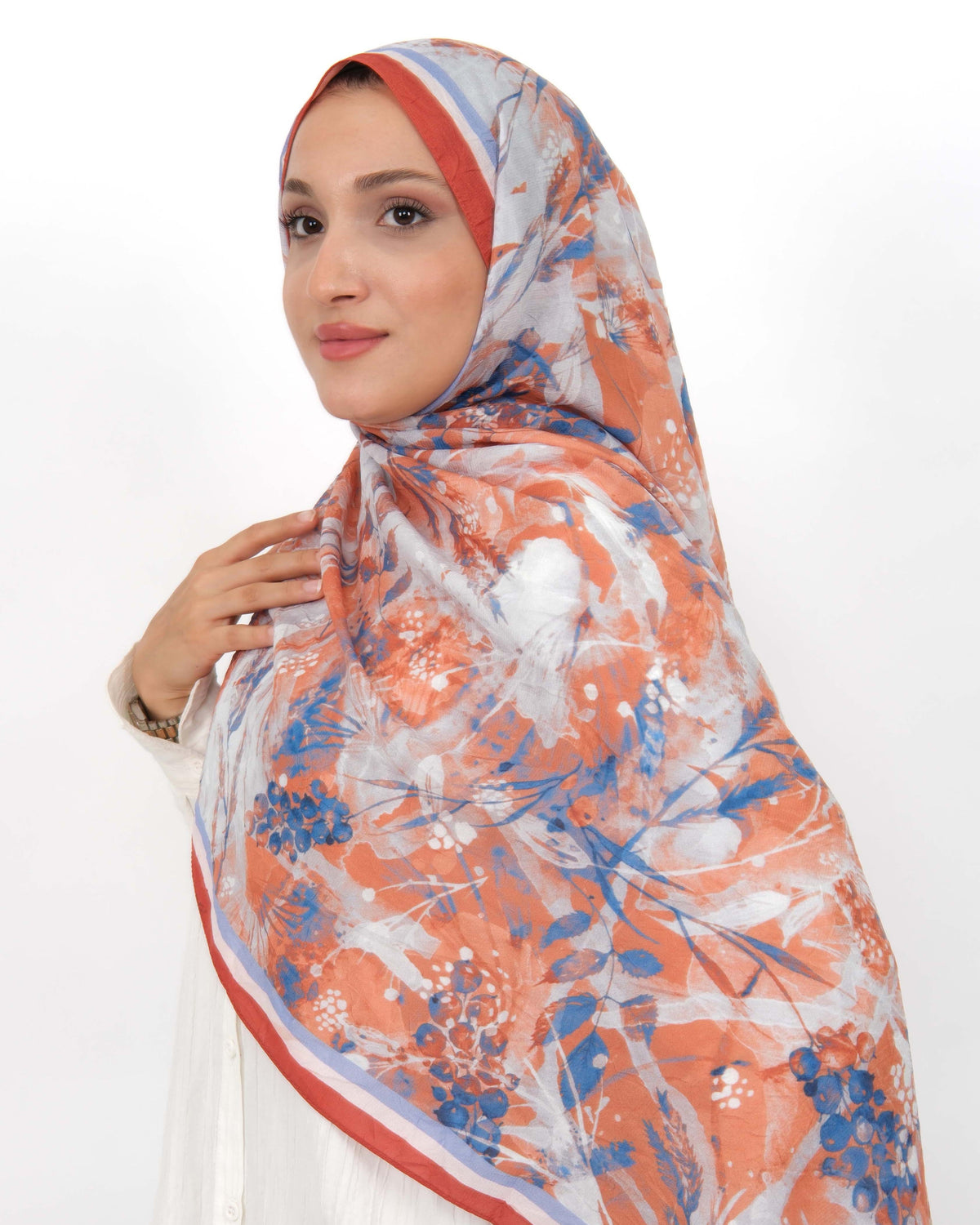 Soft Bambu Kraş Şal D050 Kiremit, çiçekli desenli, 75 × 185 cm şal – görsel 4