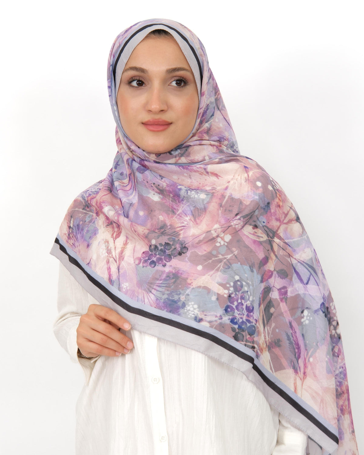 Soft Bambu Kraş Şal D050 Lila, çiçekli desenli, 75 × 185 cm şal – görsel 3