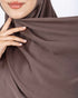 Düz Kristal Şal D019 Kahverengi, düz desenli, 75 × 185 cm şal – görsel 1