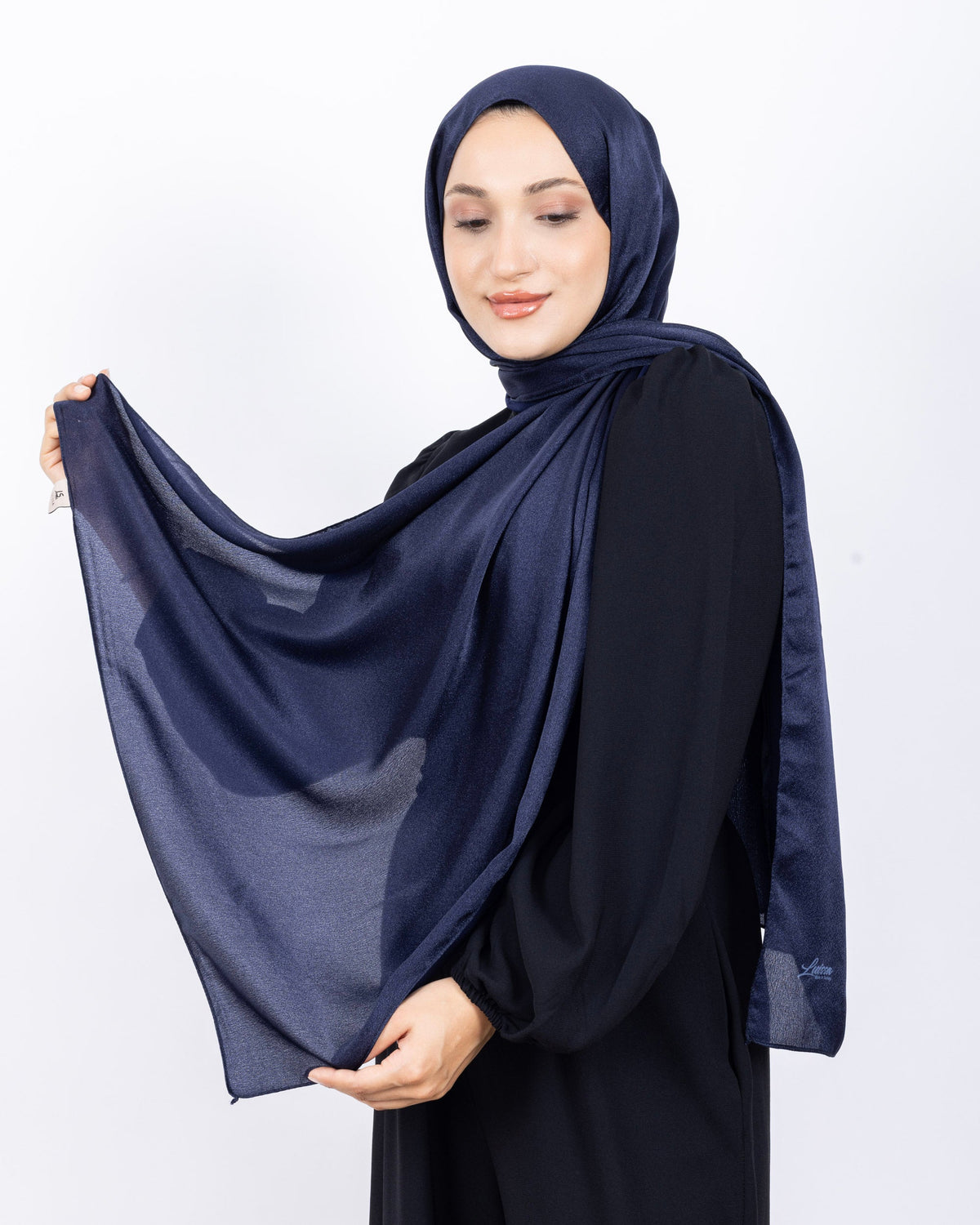 Düz Kristal Şal D019 Lacivert, düz desenli, 75 × 185 cm şal – görsel 1
