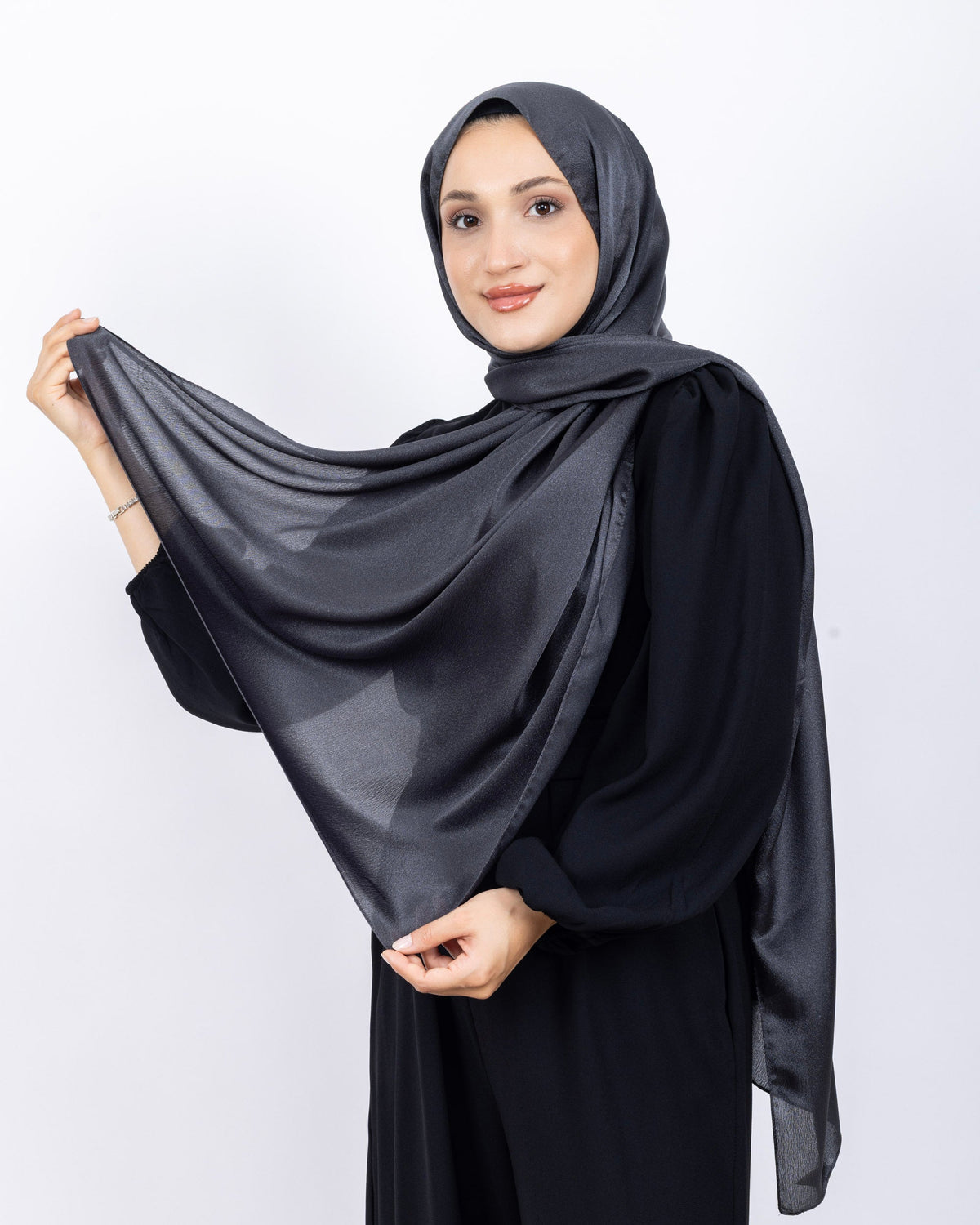Düz Kristal Şal D019 Koyu Gri, düz desenli, 75 × 185 cm şal – görsel 2