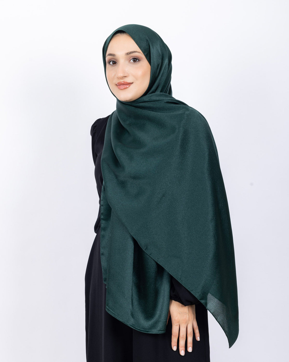 Düz Kristal Şal D019 Zümrüt Yeşili, düz desenli, 75 × 185 cm şal – görsel 1