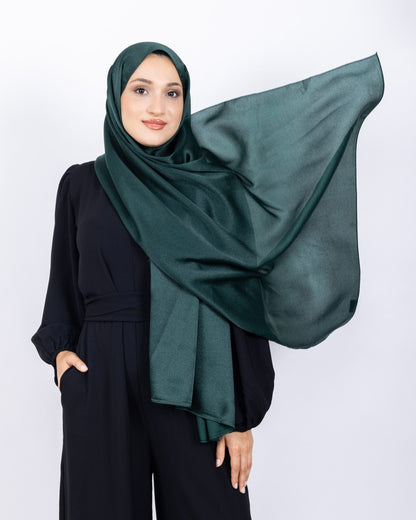 Düz Kristal Şal D019 Zümrüt Yeşili, düz desenli, 75 × 185 cm şal – görsel 3