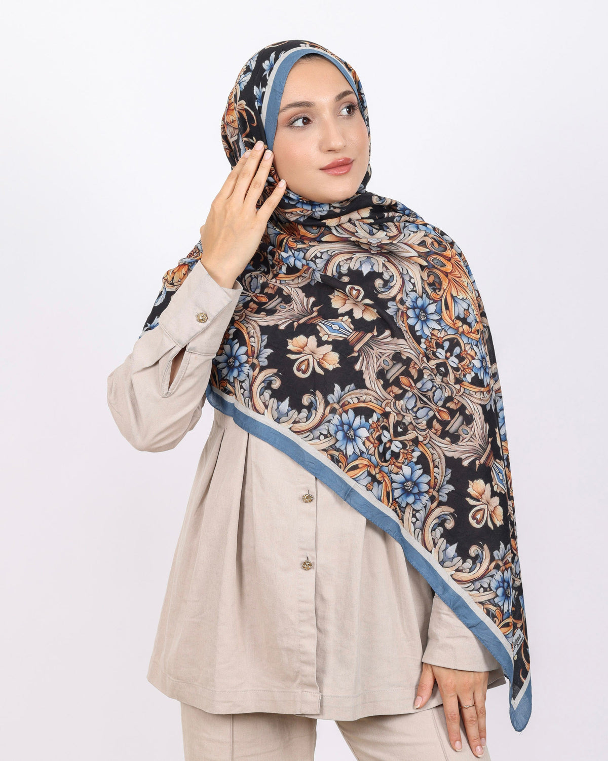 Soft Bambu Kraş Şal D040 İndigo-Mavi, çiçekli desenli, 75 × 185 cm şal – görsel 3