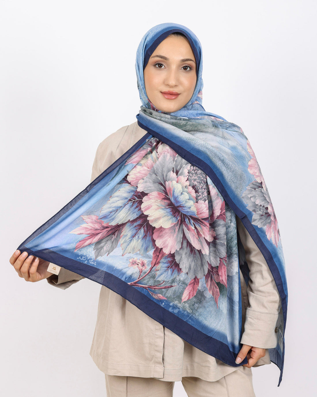 Soft Bambu Kraş Şal D041 Lacivert, çiçekli desenli, 75 × 185 cm şal – görsel 2