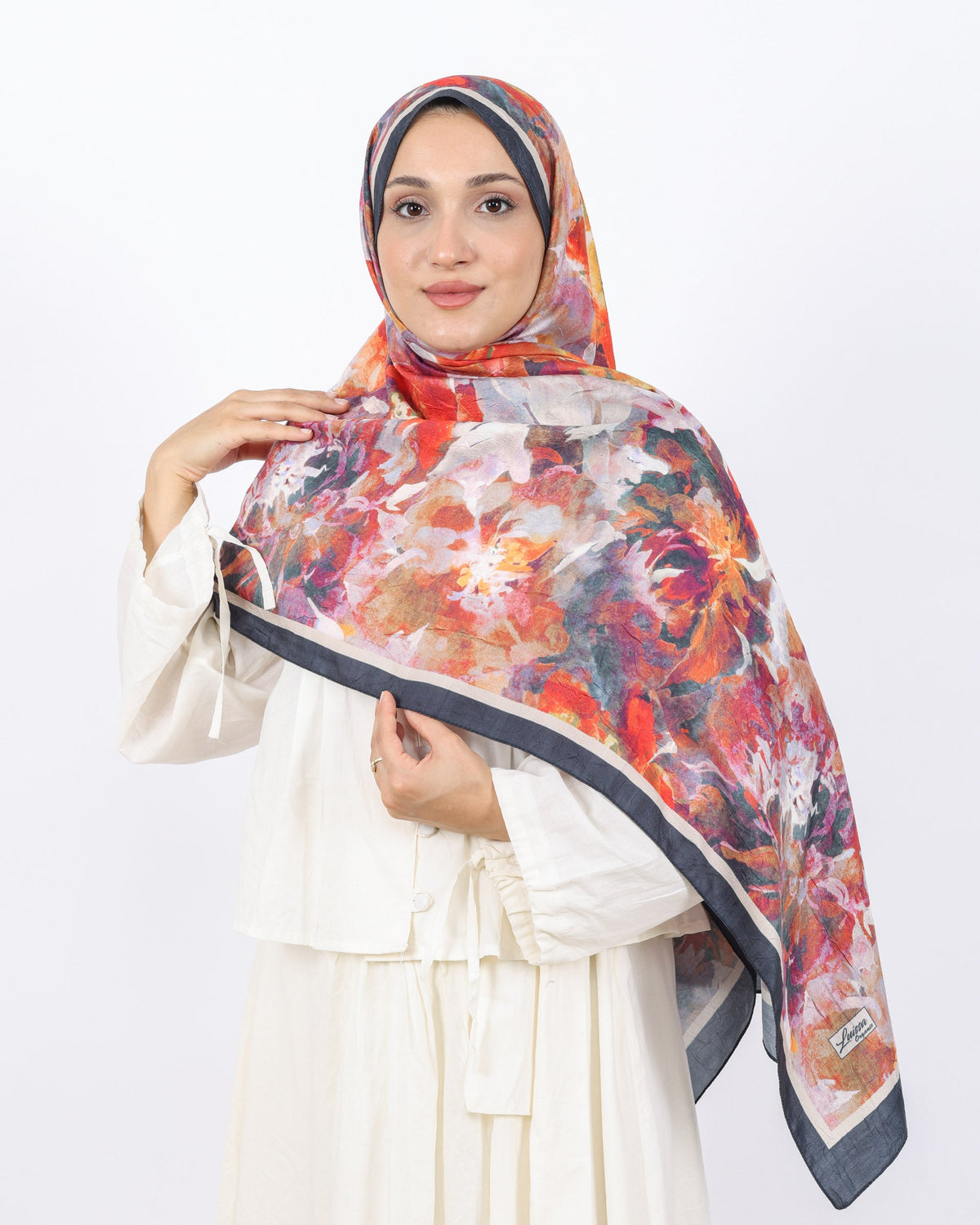 Soft Bambu Kraş Şal D053 Siyah, çiçekli desenli, 75 × 185 cm şal – görsel 1