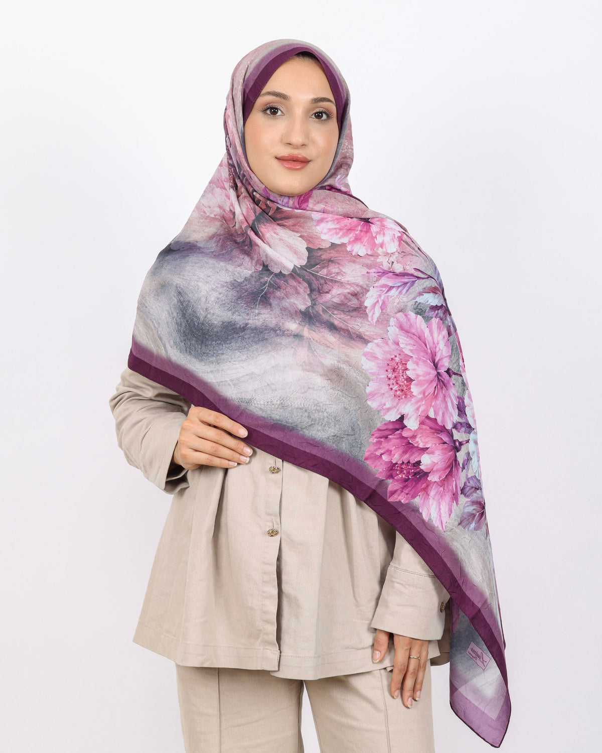 Soft Bambu Kraş Şal D041 Mürdüm, çiçekli desenli, 75 × 185 cm şal – görsel 4
