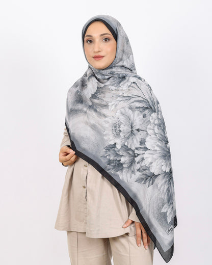 Soft Bambu Kraş Şal D041 Siyah-Gri, çiçekli desenli, 75 × 185 cm şal – görsel 3