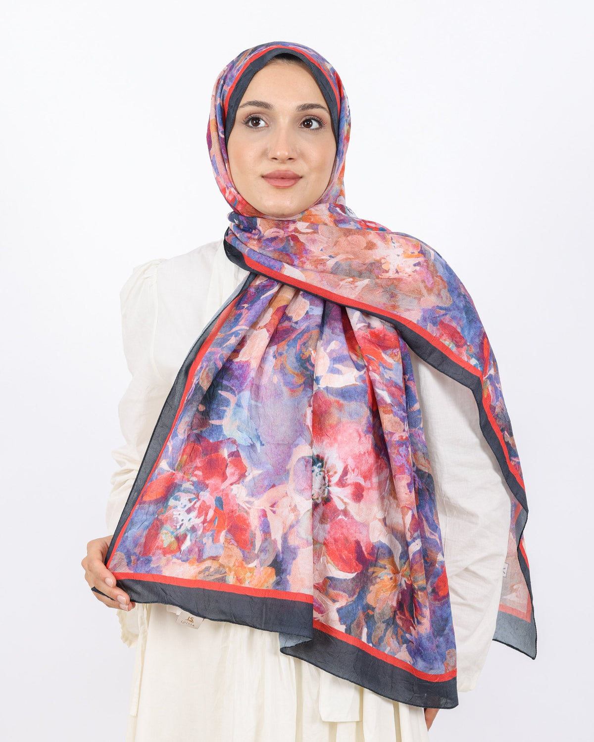 Soft Bambu Kraş Şal D053 Siyah-Kırmızı, çiçekli desenli, 75 × 185 cm şal – görsel 2