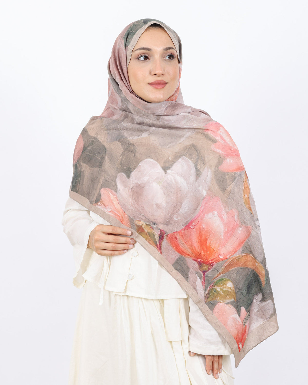 Soft Bambu Kraş Şal D054 Bej, çiçekli desenli, 75 × 185 cm şal – görsel 2