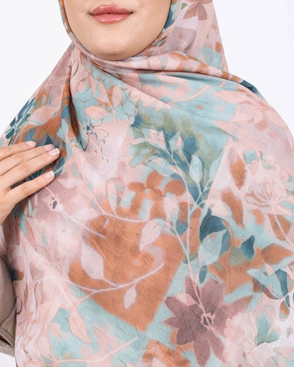 Soft Bambu Kraş Şal D042 Sütlü-Kahve, çiçekli desenli, 75 × 185 cm şal – görsel 4