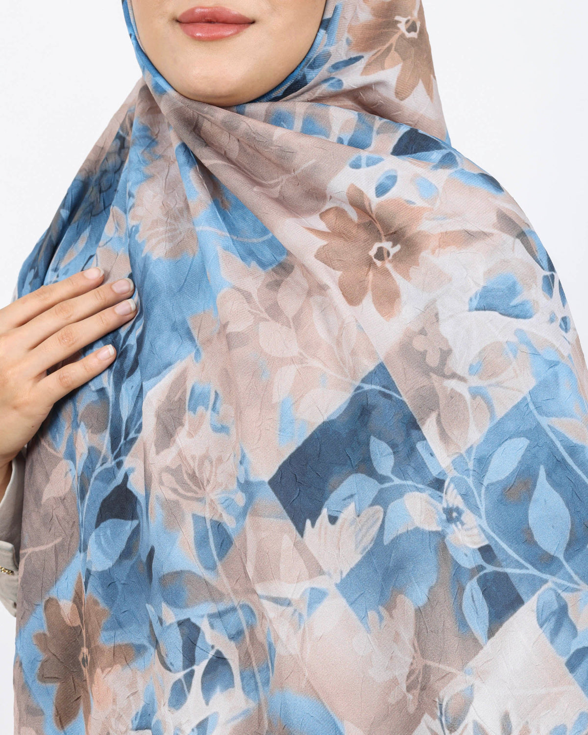 Soft Bambu Kraş Şal D042 indigo Mavi, İndigo Mavi renk, çiçekli desenli, 75 × 185 cm şal – görsel 4