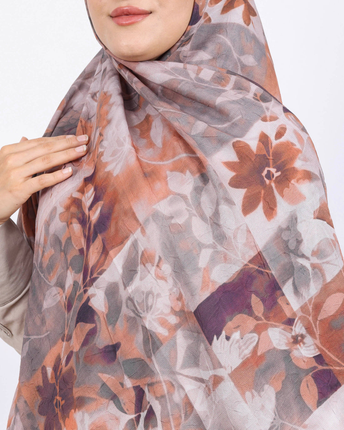Soft Bambu Kraş Şal D042 Kahverengi, çiçekli desenli, 75 × 185 cm şal – görsel 1