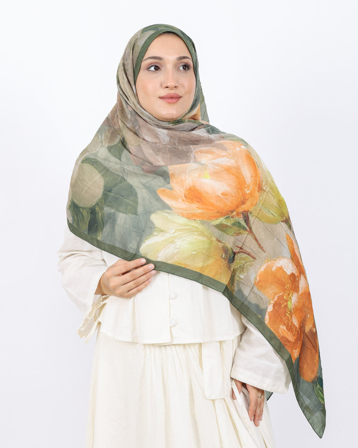 Soft Bambu Kraş Şal D054 Yeşil, çiçekli desenli, 75 × 185 cm şal – görsel 3