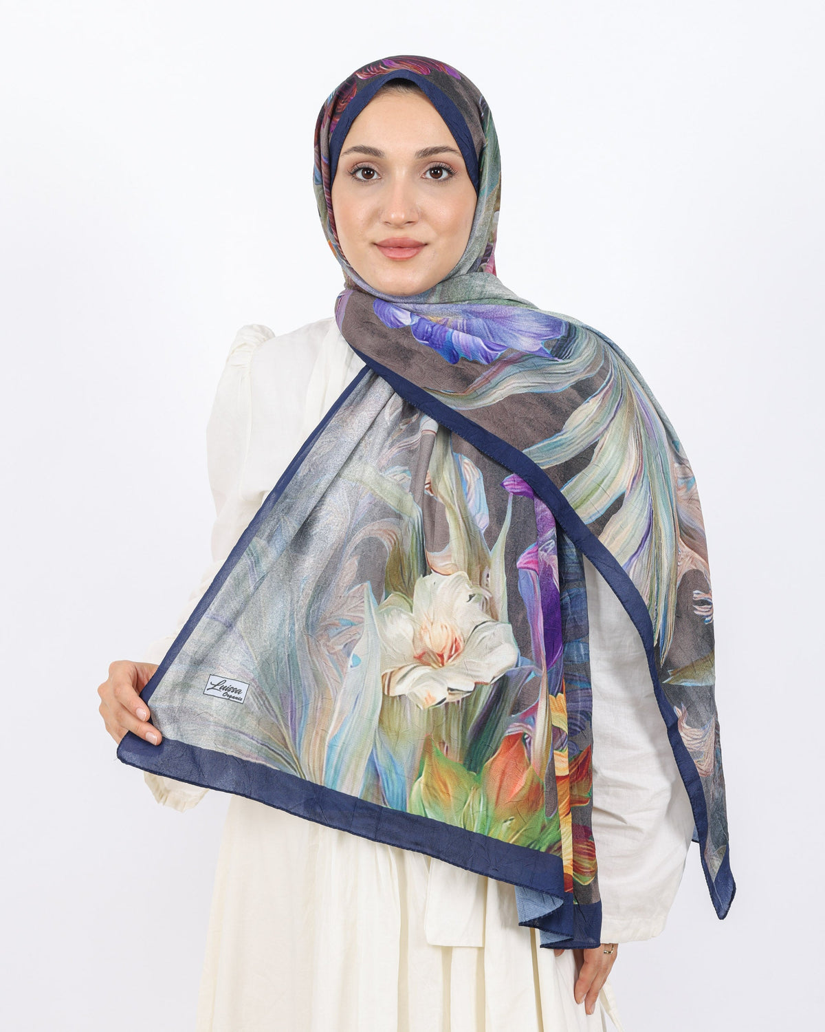 Soft Bambu Kraş Şal D055 Lacivert, çiçekli desenli, 75 × 185 cm şal – görsel 1