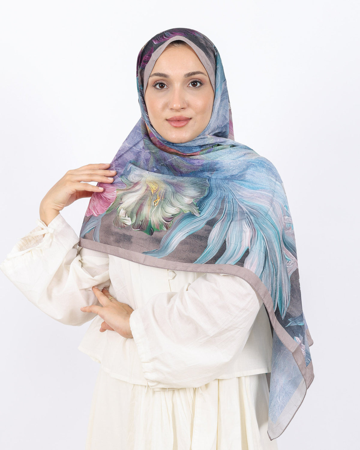 Soft Bambu Kraş Şal D055 Vizon, çiçekli desenli, 75 × 185 cm şal – görsel 2