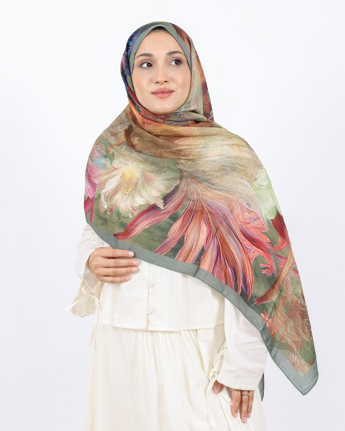 Soft Bambu Kraş Şal D055 Adaçayı Yeşili, çiçekli desenli, 75 × 185 cm şal – görsel 2