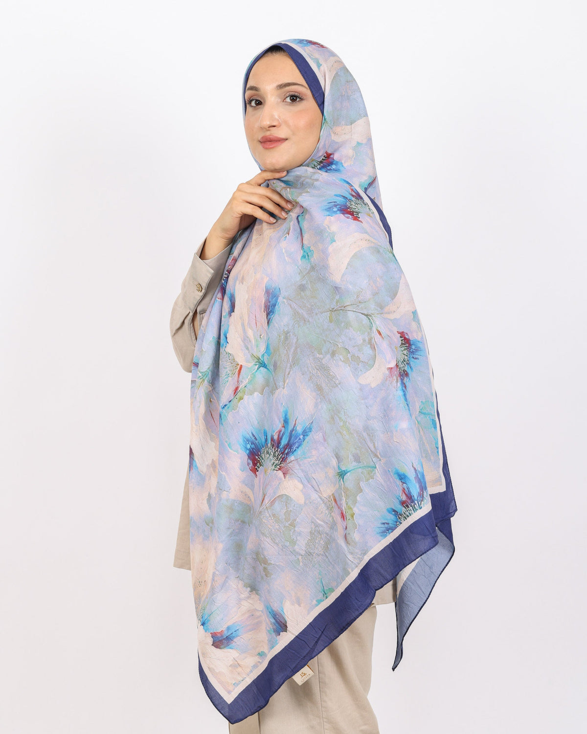 Soft Bambu Kraş Şal D044 Lacivert, çiçekli desenli, 75 × 185 cm şal – görsel 3